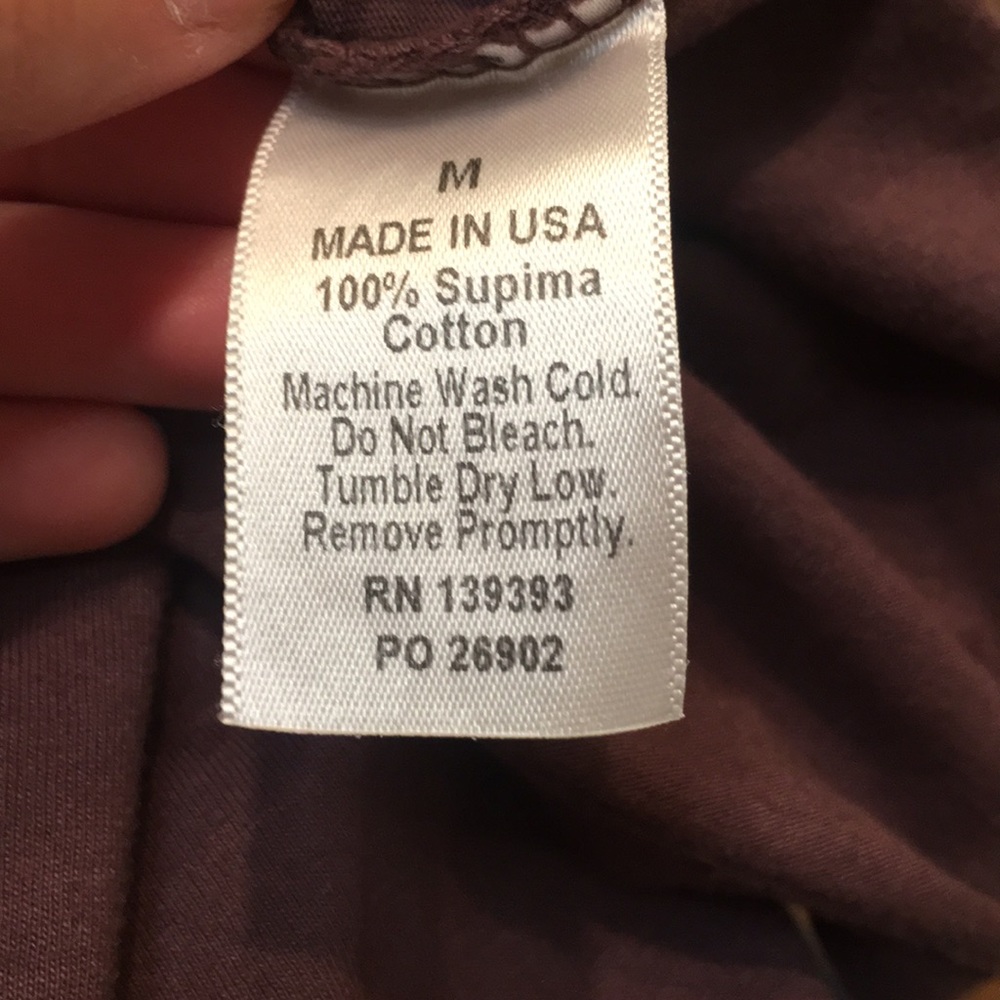 ❌SOLD❌ Everlane V-Neck - Picture 6 of 6